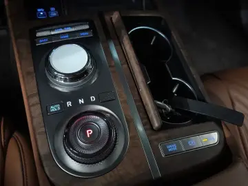 2023 Genesis G80 с пробегом 16 493 км