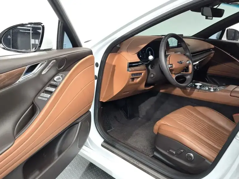 2023 Genesis G80 с пробегом 16 493 км