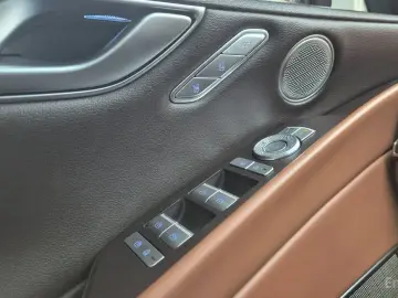 2023 Genesis G80 с пробегом 5 678 км