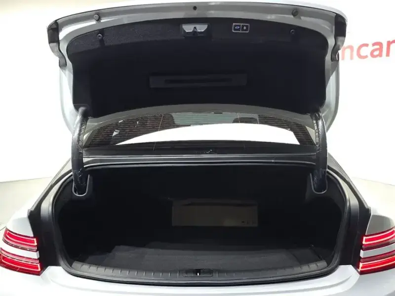 2023 Genesis G80 с пробегом 16 493 км