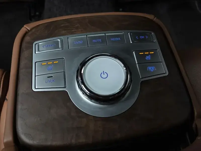 2023 Genesis G80 с пробегом 16 493 км