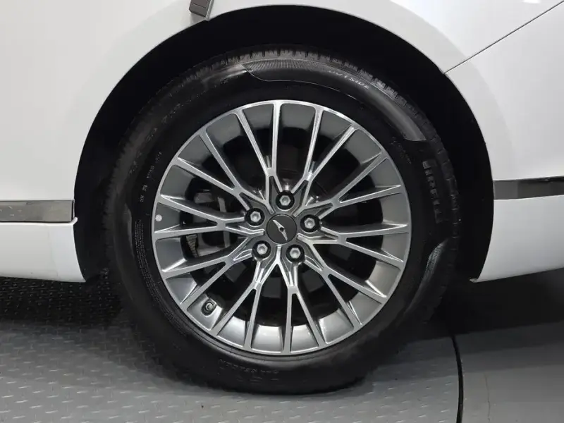 2023 Genesis G80 с пробегом 16 493 км