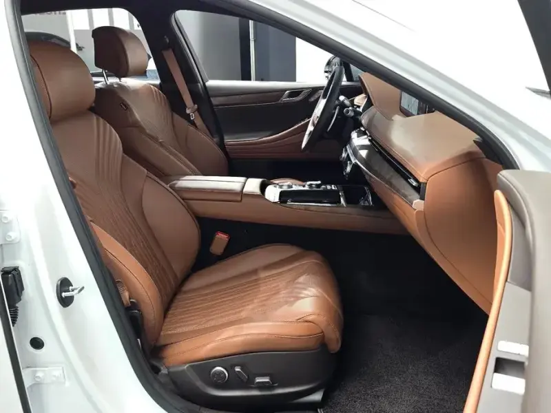 2023 Genesis G80 с пробегом 16 493 км