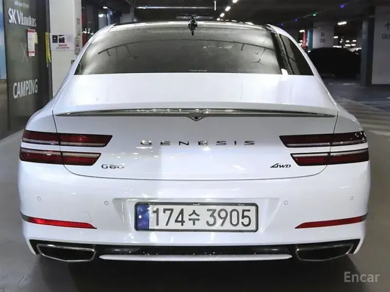 2023 Genesis G80 с пробегом 17 385 км