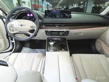 2023 Genesis G80 с пробегом 17 385 км