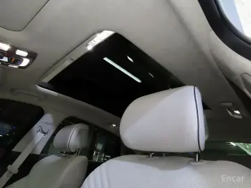 2023 Genesis G80 с пробегом 17 385 км