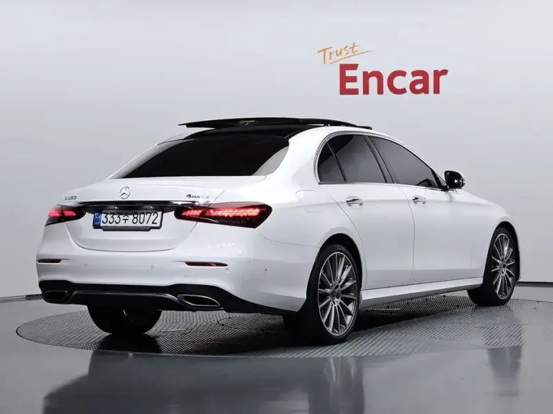 2022 Mercedes-Benz E-Класс с пробегом 63 030 км