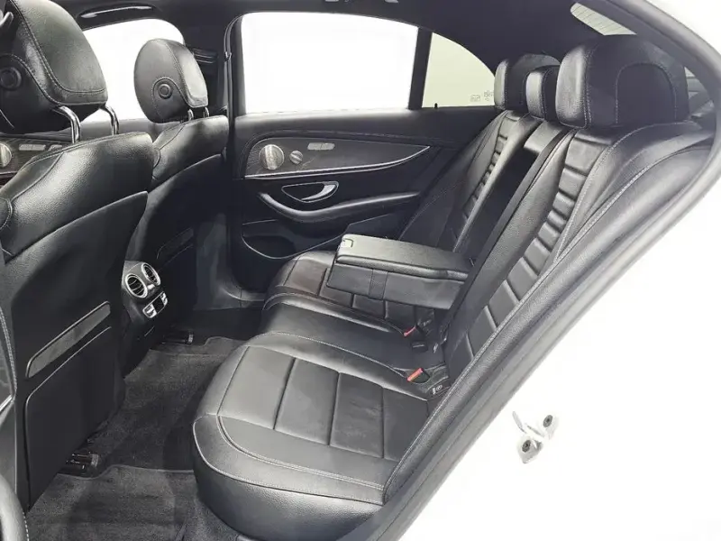 2022 Mercedes-Benz E-Класс с пробегом 63 030 км
