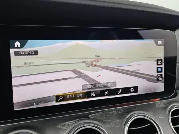 2022 Mercedes-Benz E-Класс с пробегом 63 030 км