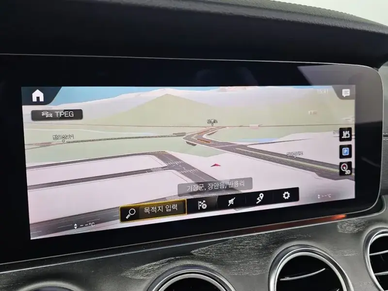 2022 Mercedes-Benz E-Класс с пробегом 63 030 км