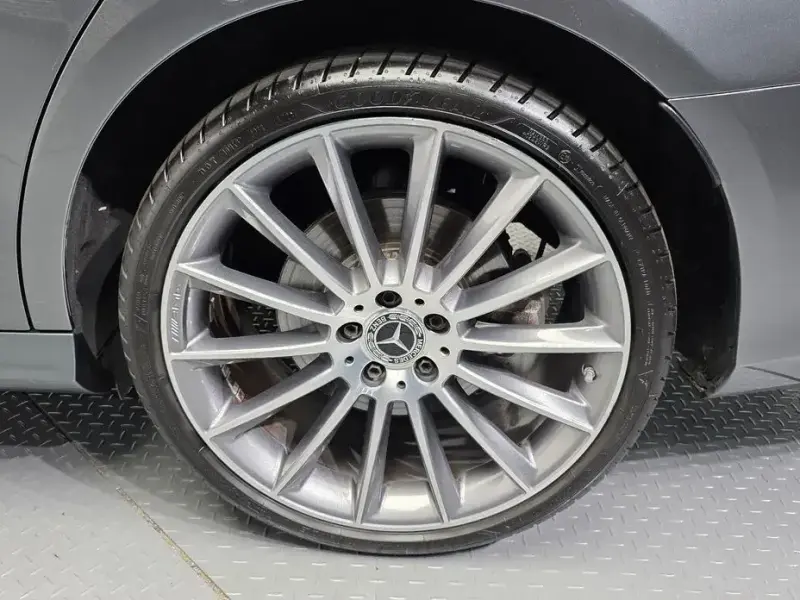 2022 Mercedes-Benz E-Класс с пробегом 100 522 км