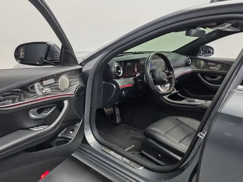 2022 Mercedes-Benz E-Класс с пробегом 100 522 км