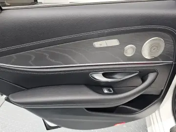 2022 Mercedes-Benz E-Класс с пробегом 63 030 км