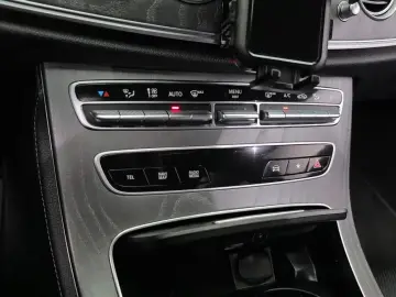 2022 Mercedes-Benz E-Класс с пробегом 100 522 км