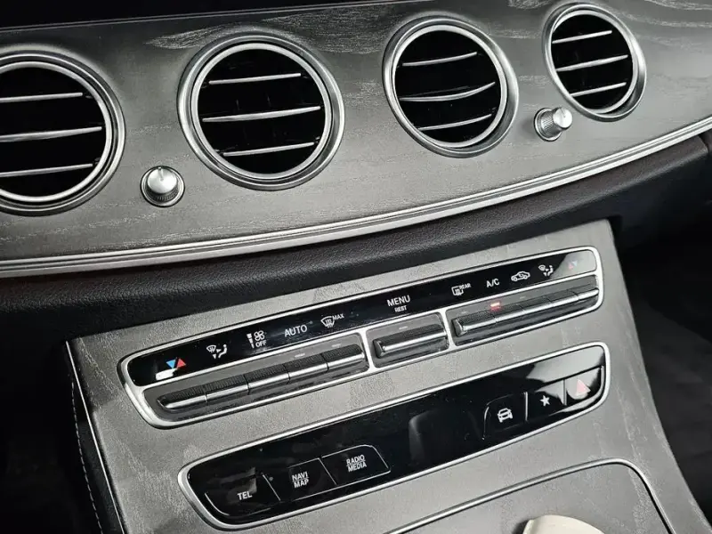 2022 Mercedes-Benz E-Класс с пробегом 63 030 км