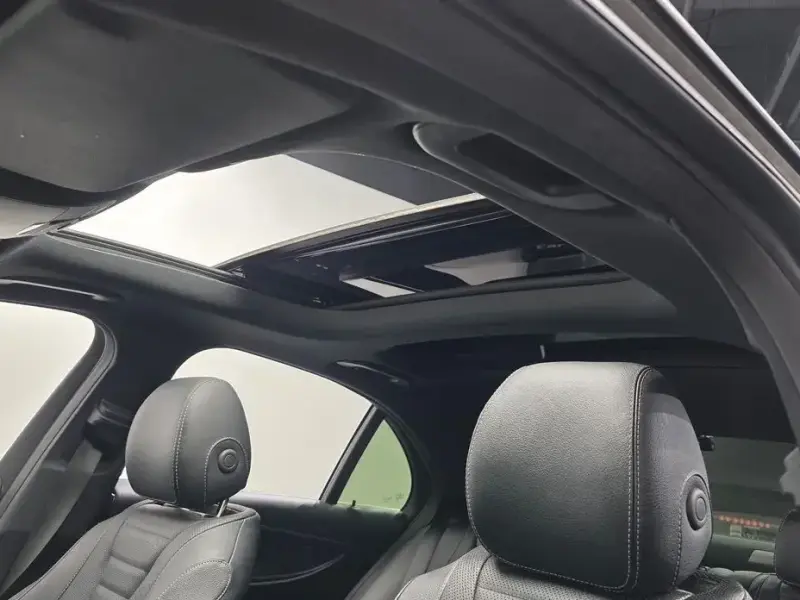 2022 Mercedes-Benz E-Класс с пробегом 100 522 км