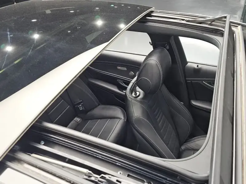 2022 Mercedes-Benz E-Класс с пробегом 63 030 км