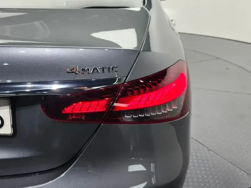 2022 Mercedes-Benz E-Класс с пробегом 100 522 км