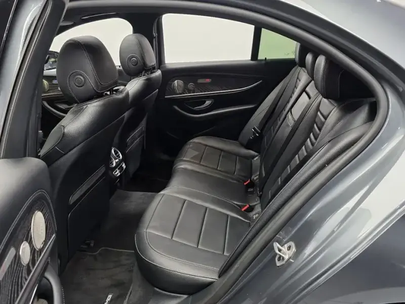 2022 Mercedes-Benz E-Класс с пробегом 100 522 км