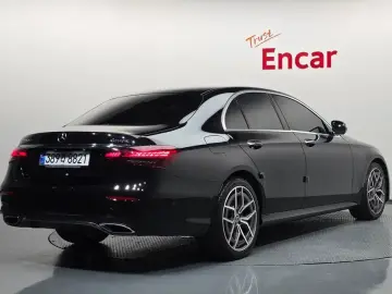 2021 Mercedes-Benz E-Класс с пробегом 60 667 км