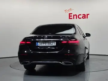 2021 Mercedes-Benz E-Класс с пробегом 60 667 км