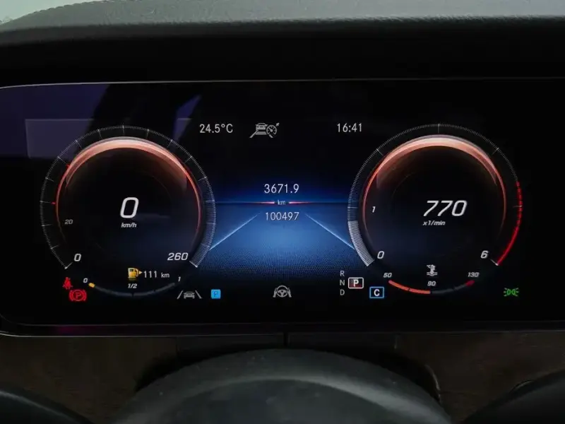 2021 Mercedes-Benz E-Класс с пробегом 100 497 км