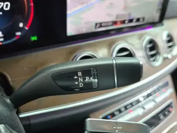 2021 Mercedes-Benz E-Класс с пробегом 100 497 км