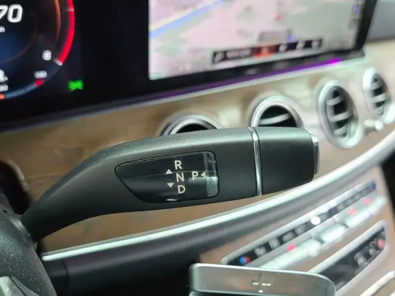 2021 Mercedes-Benz E-Класс с пробегом 100 497 км