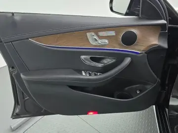 2021 Mercedes-Benz E-Класс с пробегом 100 497 км