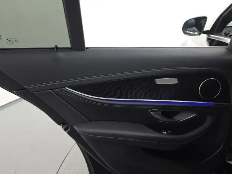 2021 Mercedes-Benz E-Класс с пробегом 60 667 км