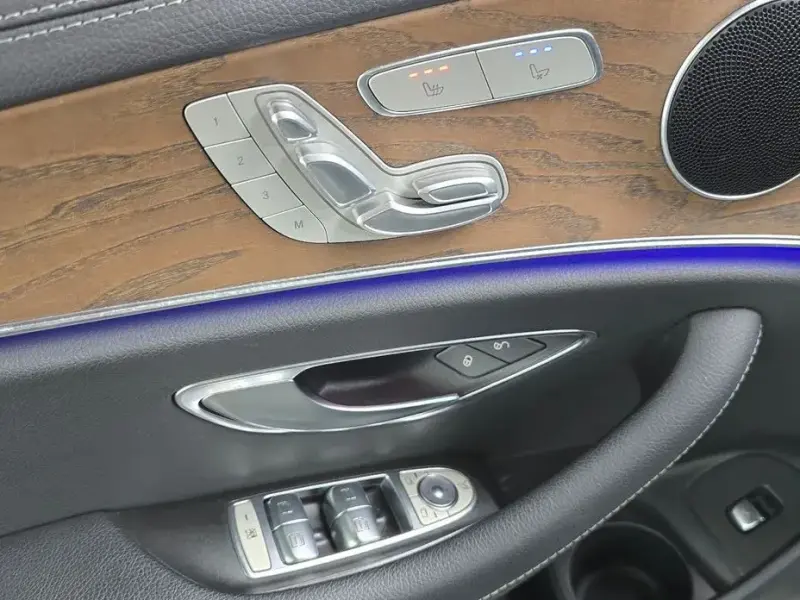 2021 Mercedes-Benz E-Класс с пробегом 100 497 км