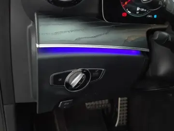 2021 Mercedes-Benz E-Класс с пробегом 60 667 км