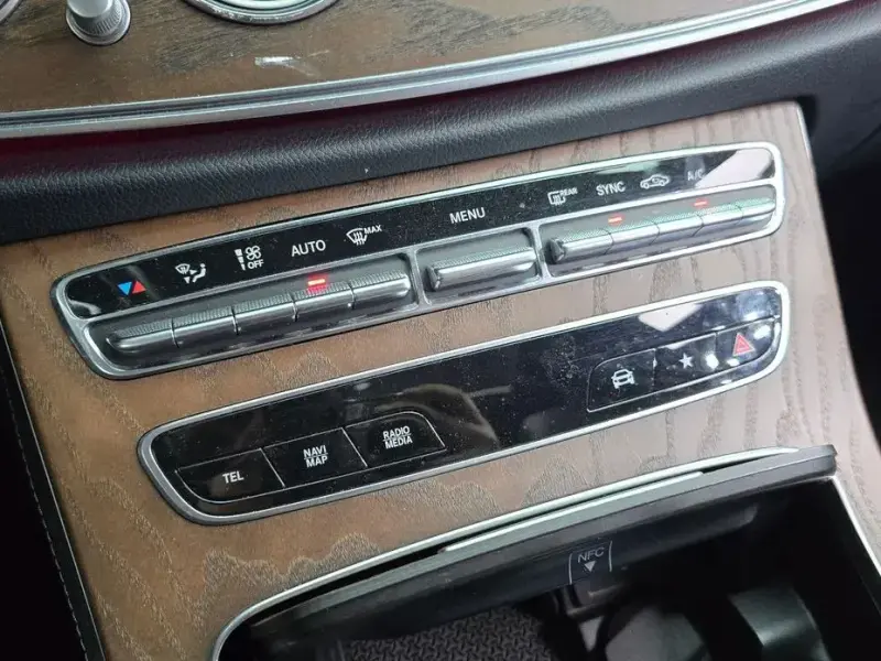 2021 Mercedes-Benz E-Класс с пробегом 100 497 км