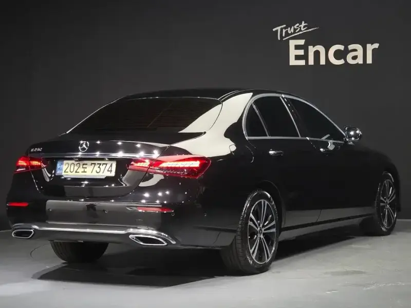 2021 Mercedes-Benz E-Класс с пробегом 72 976 км