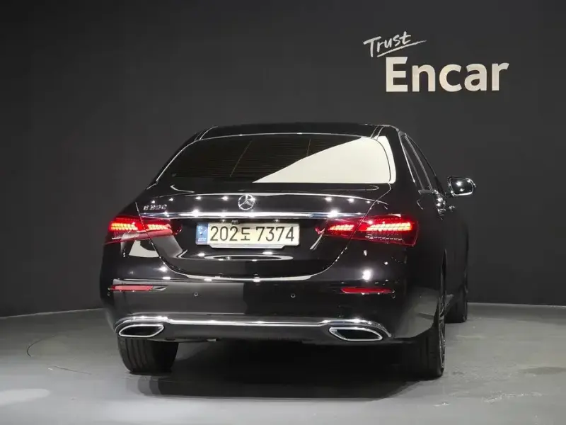 2021 Mercedes-Benz E-Класс с пробегом 72 976 км