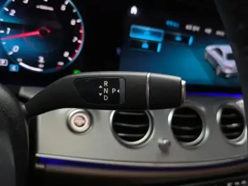 2021 Mercedes-Benz E-Класс с пробегом 72 976 км
