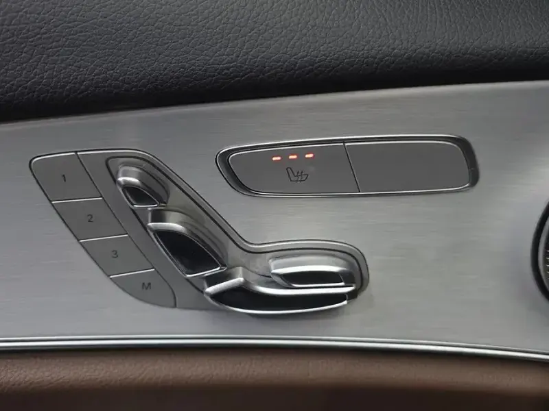 2021 Mercedes-Benz E-Класс с пробегом 72 976 км