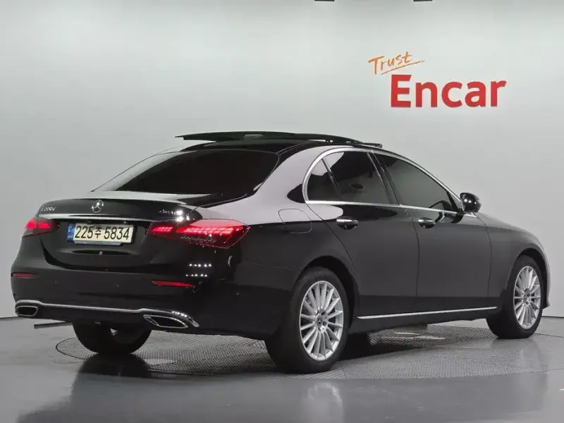 2021 Mercedes-Benz E-Класс с пробегом 71 870 км