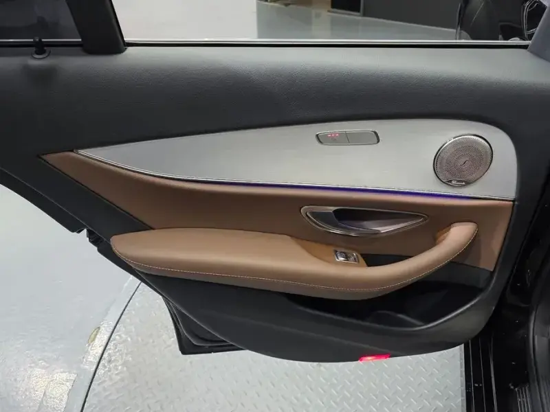 2021 Mercedes-Benz E-Класс с пробегом 72 976 км