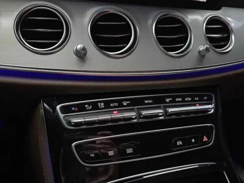 2021 Mercedes-Benz E-Класс с пробегом 72 976 км