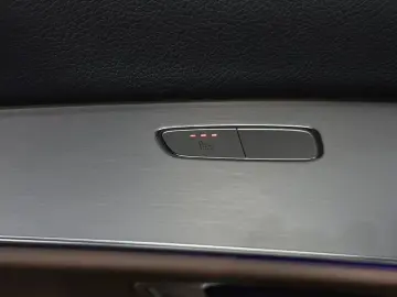 2021 Mercedes-Benz E-Класс с пробегом 72 976 км