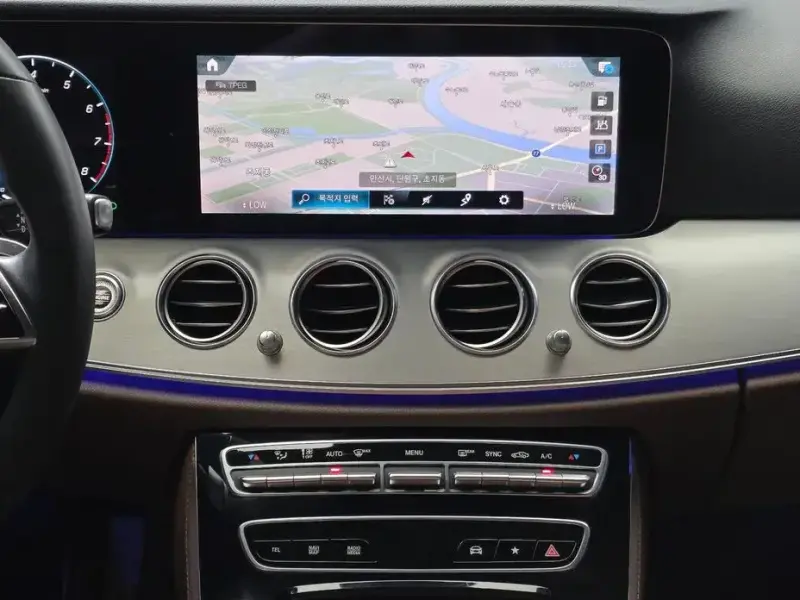 2021 Mercedes-Benz E-Класс с пробегом 72 976 км