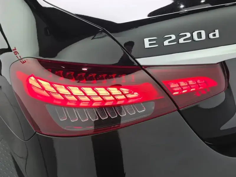 2021 Mercedes-Benz E-Класс с пробегом 71 870 км