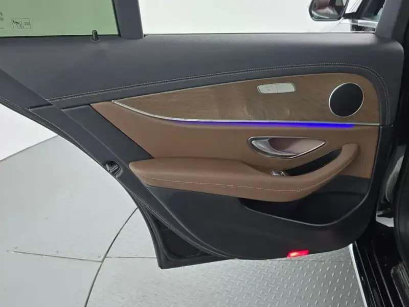 2021 Mercedes-Benz E-Класс с пробегом 71 870 км