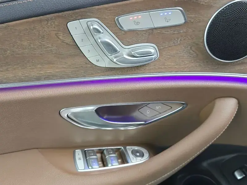 2021 Mercedes-Benz E-Класс с пробегом 71 870 км