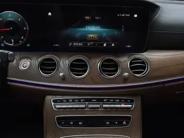 2021 Mercedes-Benz E-Класс с пробегом 91 925 км