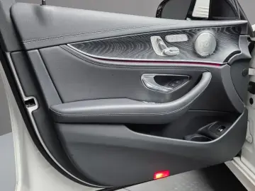 2022 Mercedes-Benz E-Класс с пробегом 103 524 км