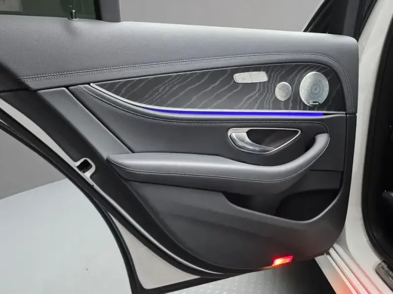 2022 Mercedes-Benz E-Класс с пробегом 103 524 км