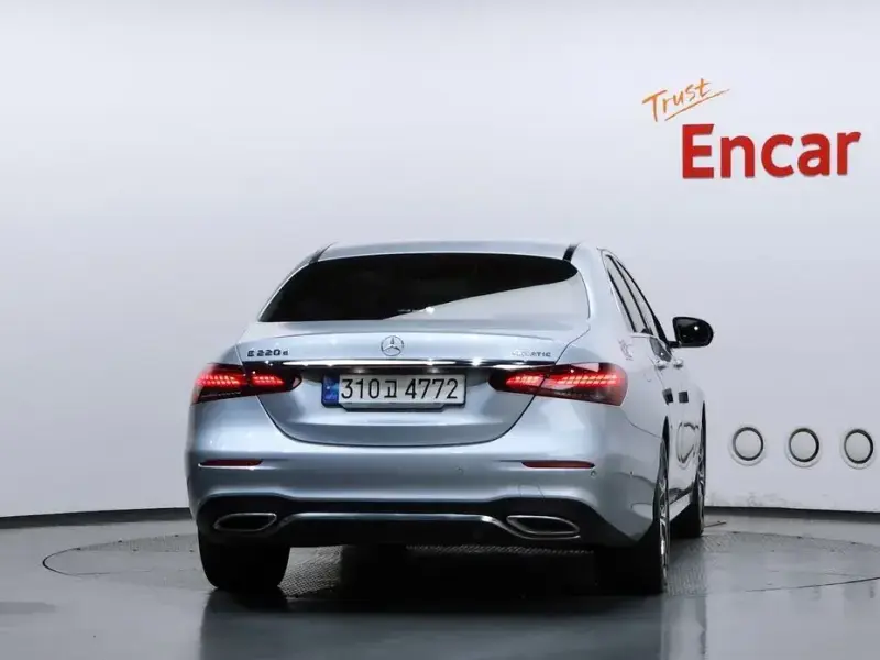 2022 Mercedes-Benz E-Класс с пробегом 47 996 км
