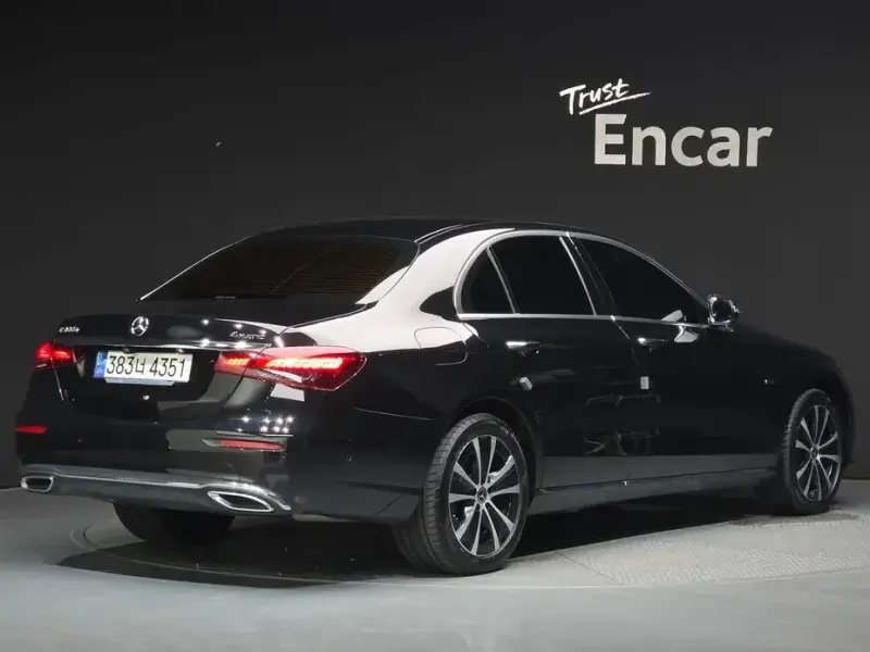 2021 Mercedes-Benz E-Класс с пробегом 44 554 км